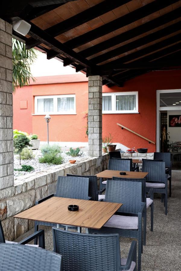 Hostel Soline Portoroz Ngoại thất bức ảnh