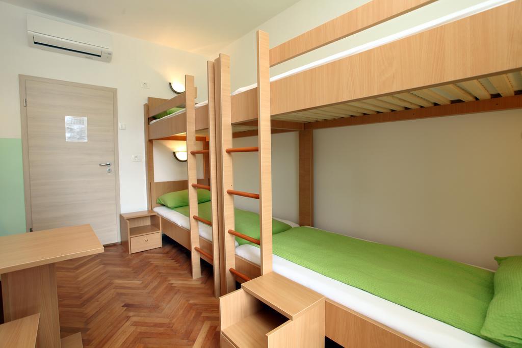 Hostel Soline Portoroz Ngoại thất bức ảnh